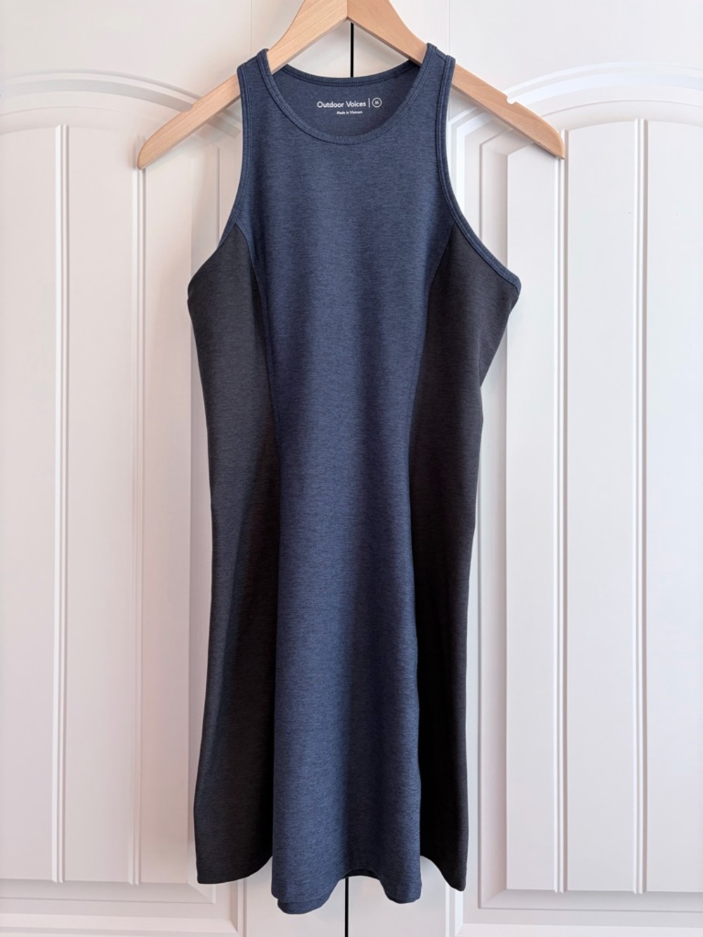 Outdoor Voices Athena Dress Blue Black Racerback Sleeveless Comfort Sz Medium